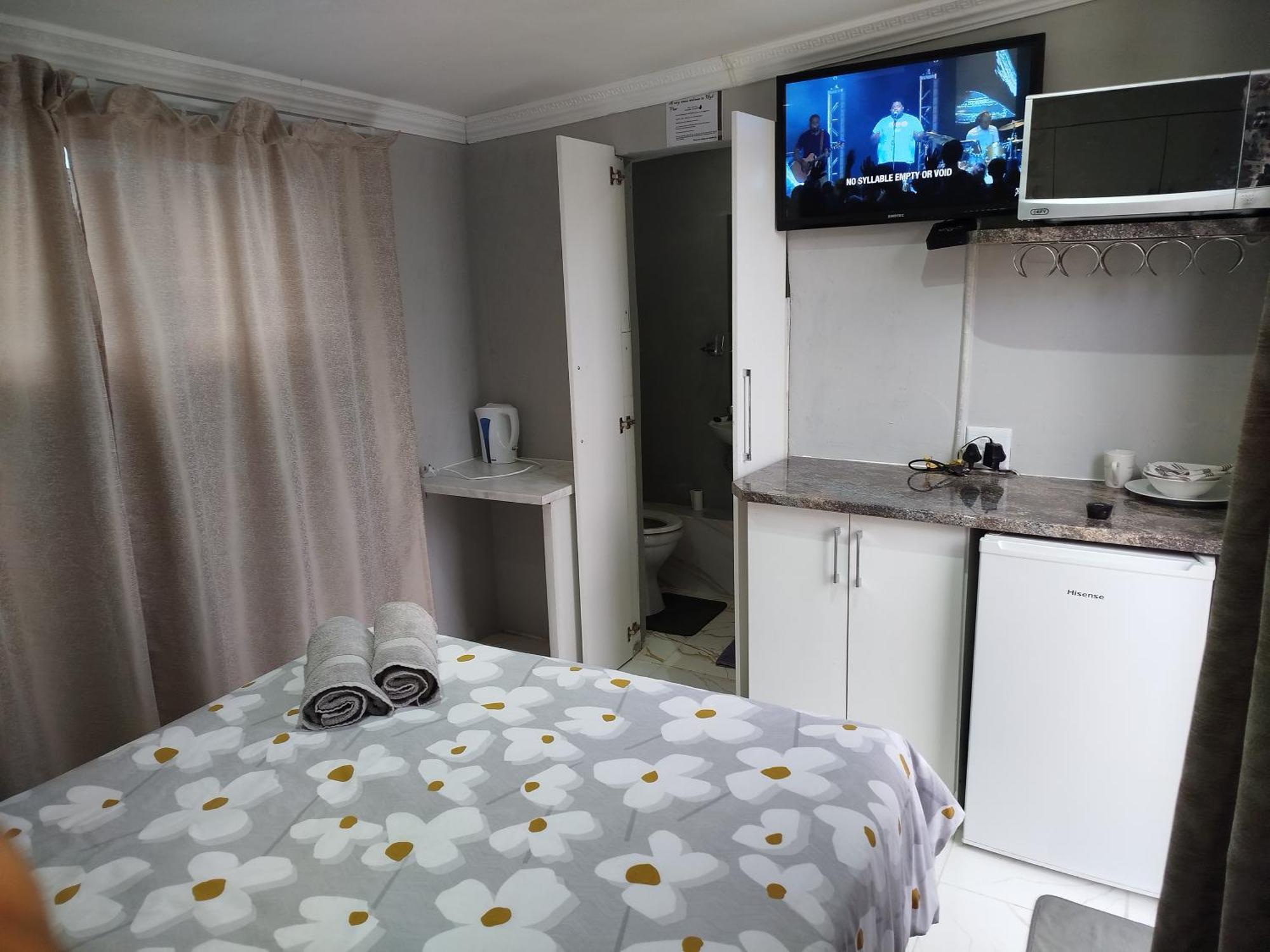 High View Accommodation East London Exterior foto