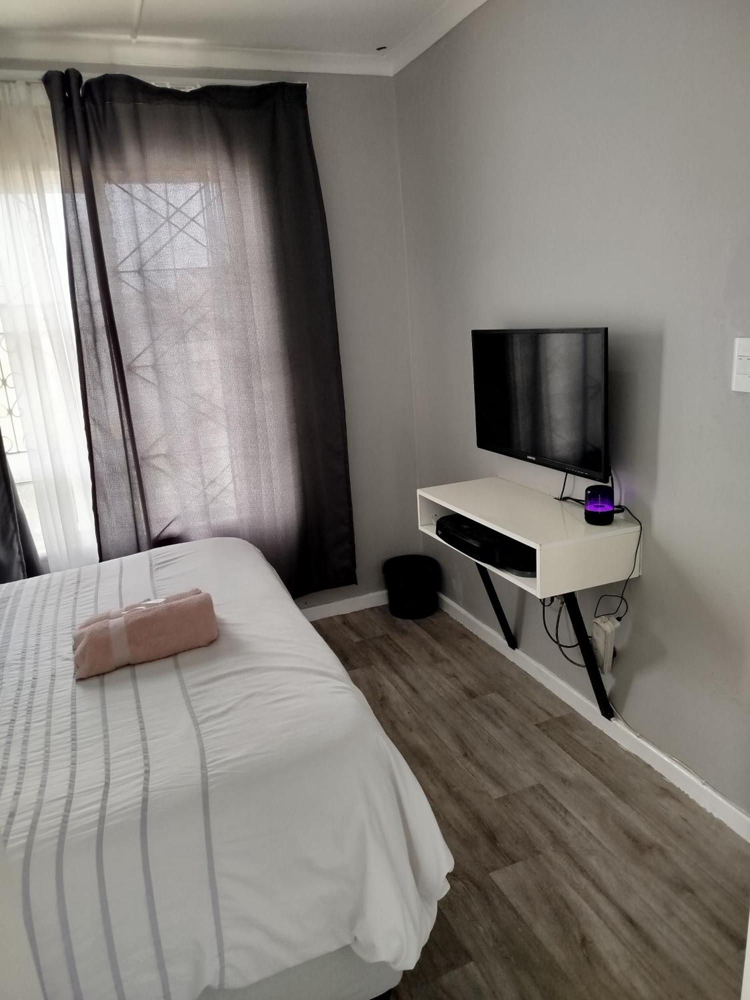 High View Accommodation East London Exterior foto